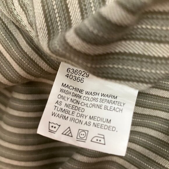 Haggar Mens Olive Green Long Sleeve Button‎ Down Shirt Wrinkle Resistant Size XL - Picture 4 of 4